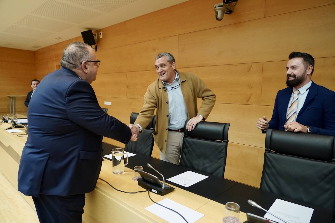 El consejero de Sanidad, Alejandro Vázquez, comparece ante la Comisión de Economía y Hacienda de las Cortes de Castilla y León para explicar el proyecto de Ley de Presupuestos de la Comunidad para 2023 en lo referente a su departamento.