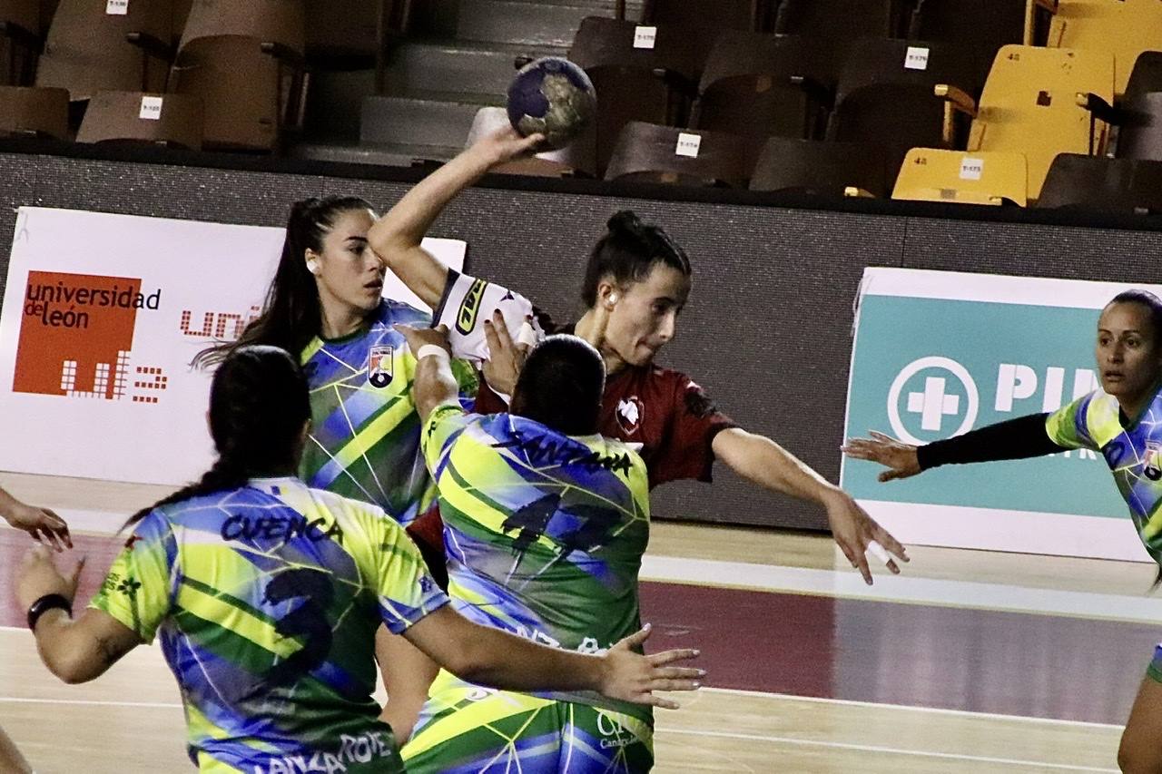 Partido correspondiente a la jornada 5 de la División de Honor Oro Femenina.