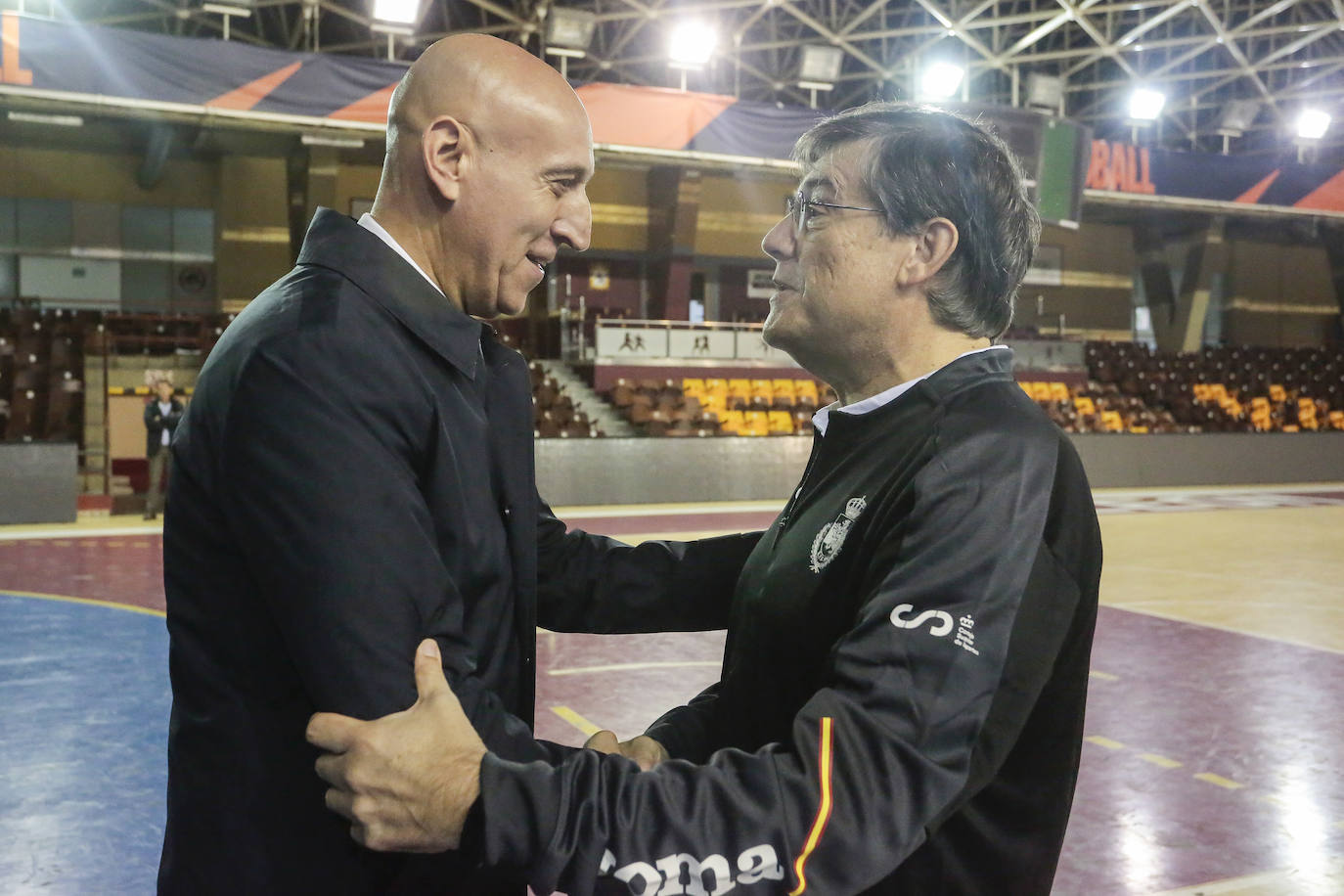 La selección nacional de balonmano en silla de ruedas finaliza su concentración en León antes de acudir al Mundial de Portugal que empieza el viernes