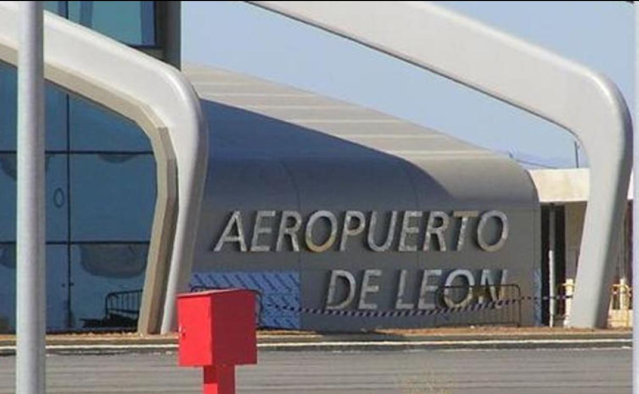 La plataforma Más Vuelos insiste en desarrollar el Aeropuerto de León.