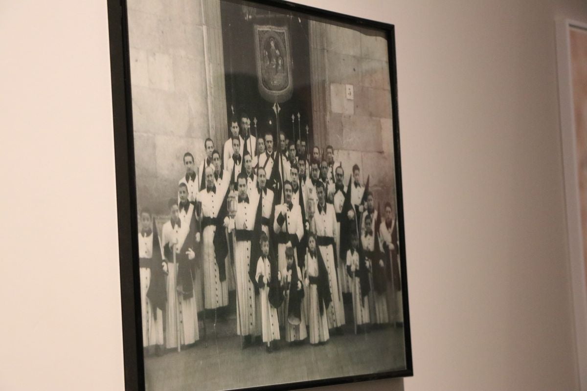 La Hermandad de Santa Marta muestra su historia a través de esta exposición en el Museo Diocesano y de la Semana Santa