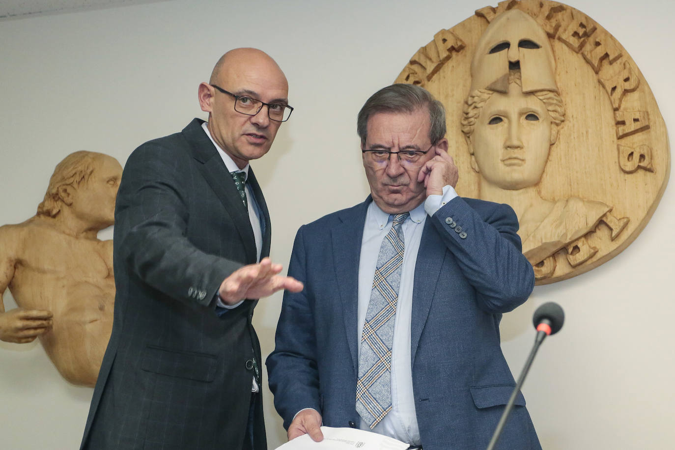 El secretario de Estado de Memoria Democrática, Fernando Martínez López, ofrece la ponencia de clausura de los XI Encuentro Internacional de Investigadores del Franquismo.