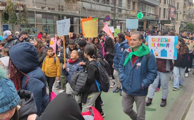 La manifestación a su paso por Ordoño II. 