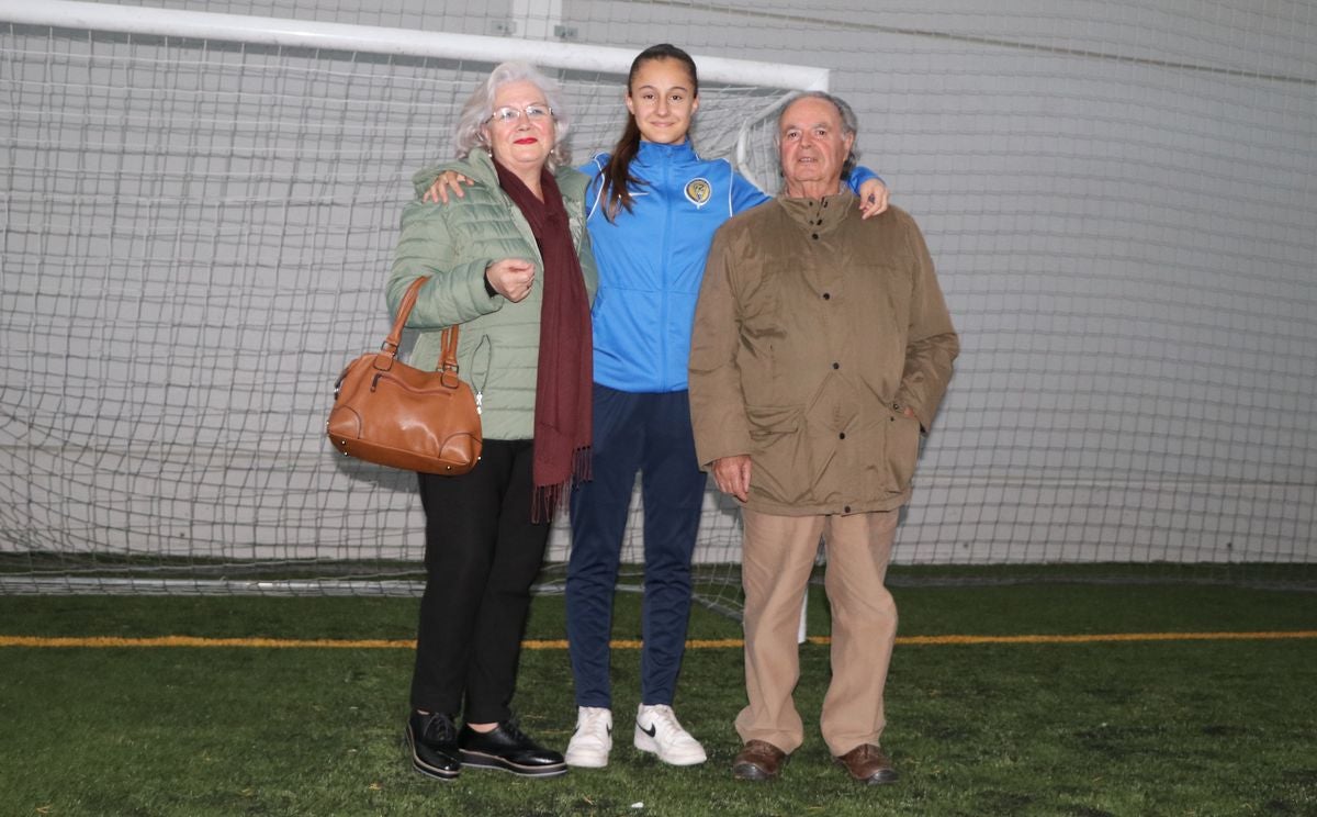 La joven portera leonesa del Olímpico debutará en la selección sub-15 en las próximas semanas tras ser citada por el combinado nacional