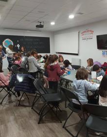 Imagen secundaria 2 - Talleres en Valencia de Don Juan con motivo del día de los derechos del niño.