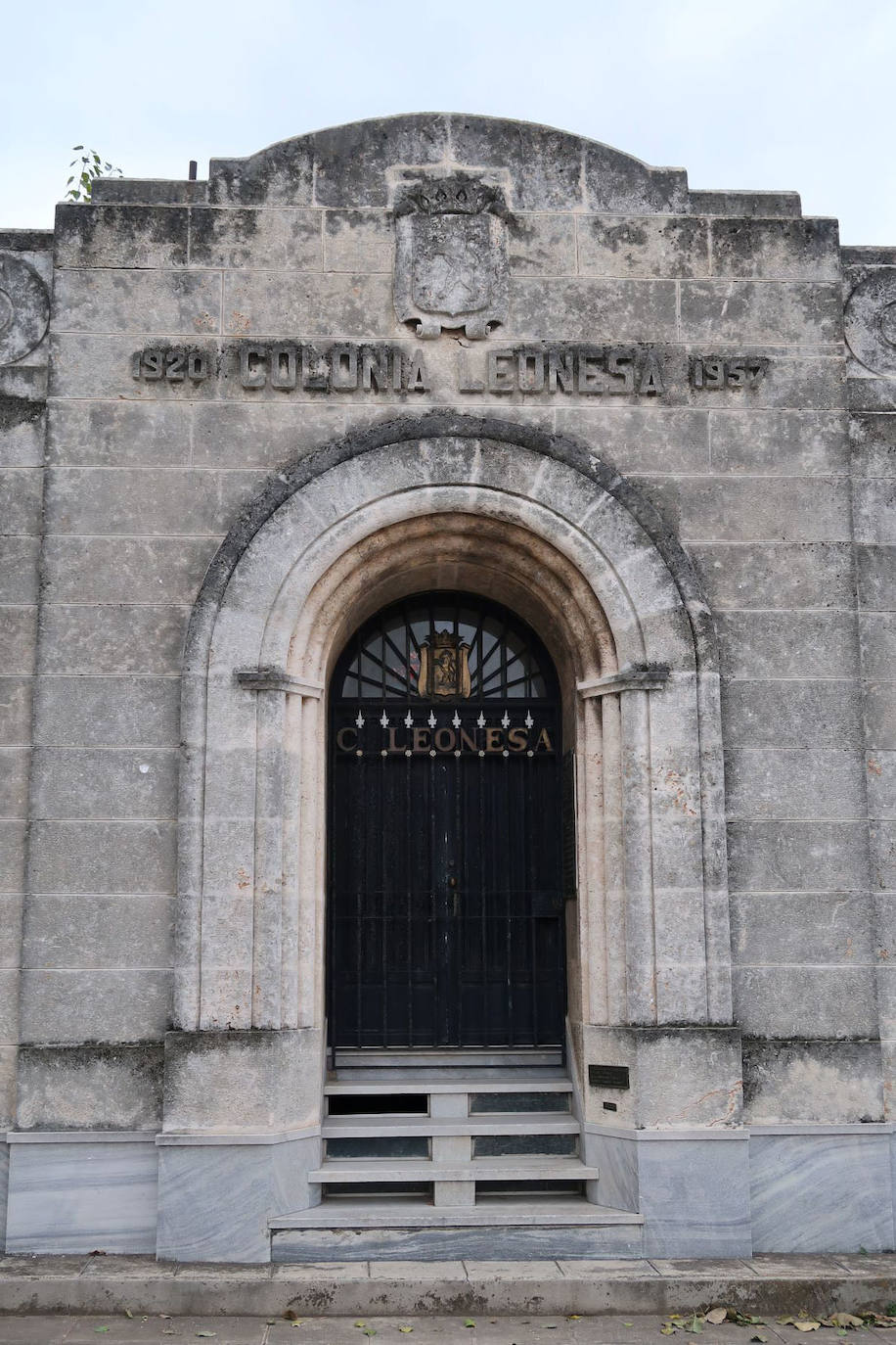 Fotos: Panteón de la Colonia Leonesa en Cuba