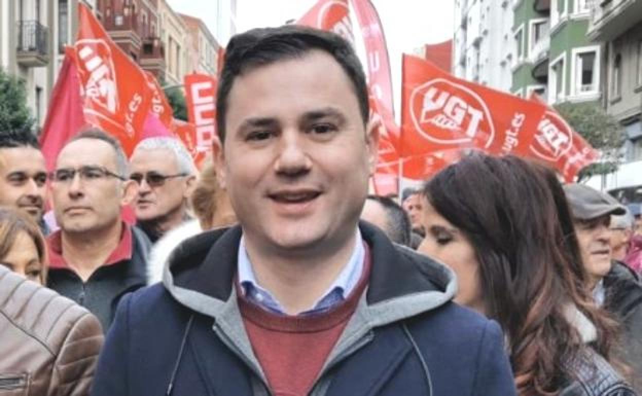 El secretario general provincial del PSOE, Javier Alfonso Cendón, en una manifestación.