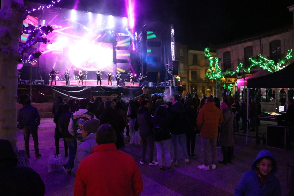 La localidad facundina ha celebrado este sábado una nochevieja anticipada para fomentar el turismo de la villa.