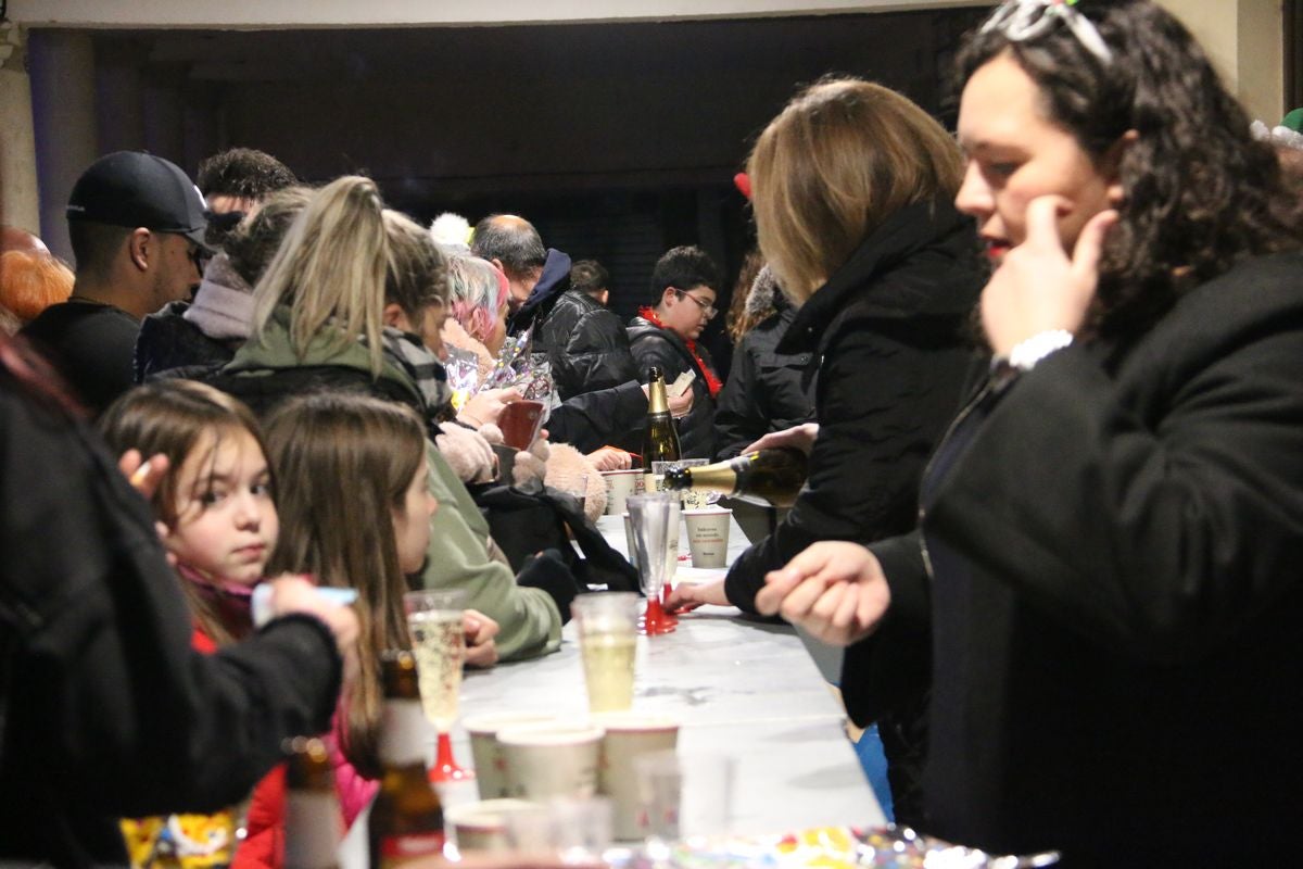 La localidad facundina ha celebrado este sábado una nochevieja anticipada para fomentar el turismo de la villa.