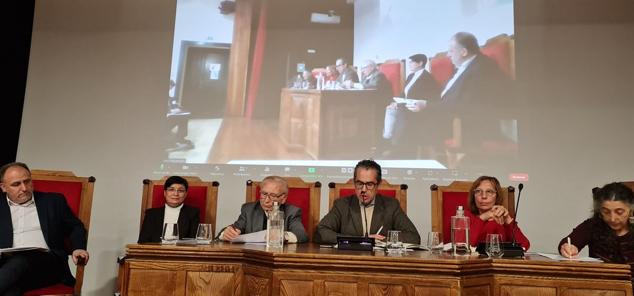 Lectura de los Decreta en la localidad lusa de Bragança.