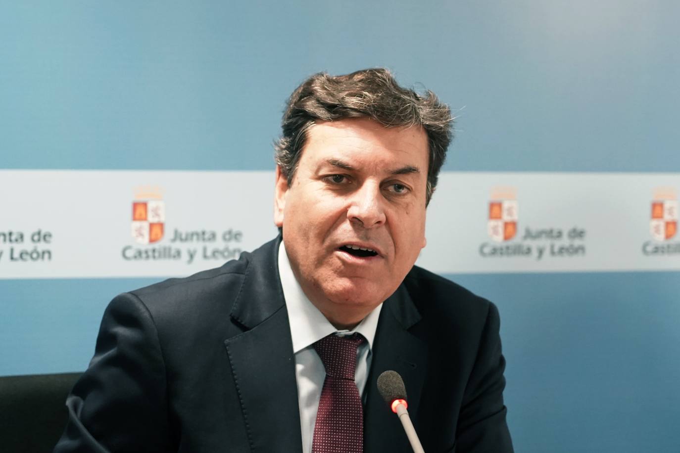 El consejero de Economía y Hacienda y portavoz, Carlos Fernández Carriedo, presenta la Contabilidad de Castilla y León correspondiente al tercer trimestre de 2022.
