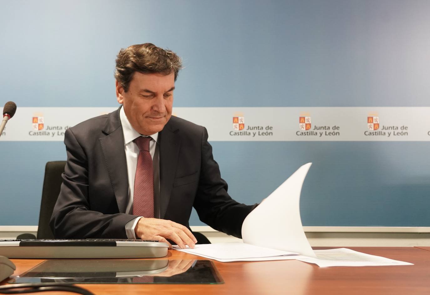 El consejero de Economía y Hacienda y portavoz, Carlos Fernández Carriedo, presenta la Contabilidad de Castilla y León correspondiente al tercer trimestre de 2022.