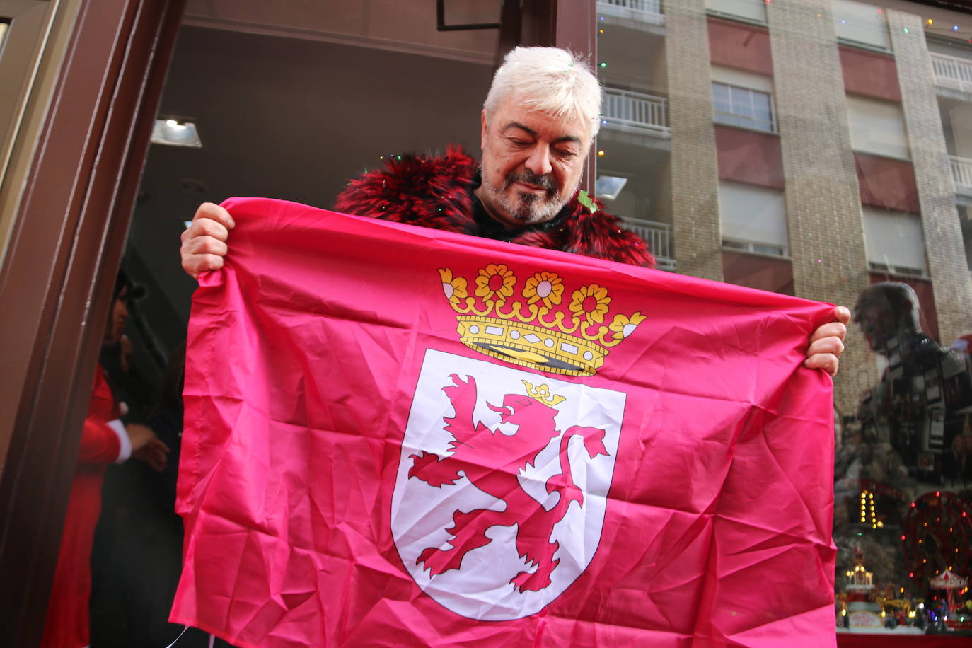 Antonio Canales, José Antonio Diez y Juan López llevan la Navidad hasta la Palomera.