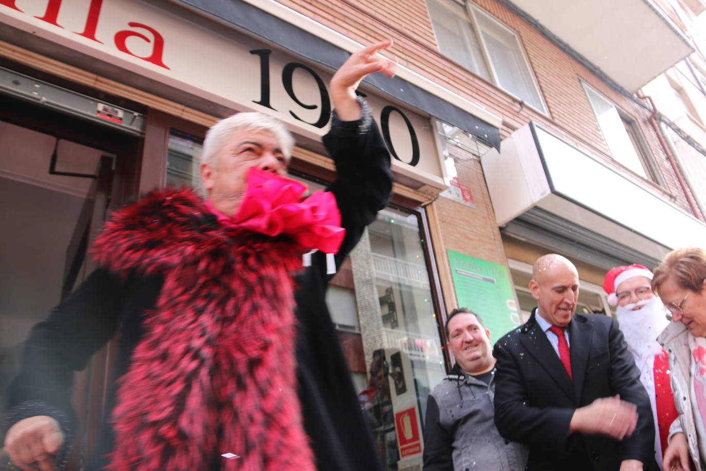 Antonio Canales, José Antonio Diez y Juan López llevan la Navidad hasta la Palomera.