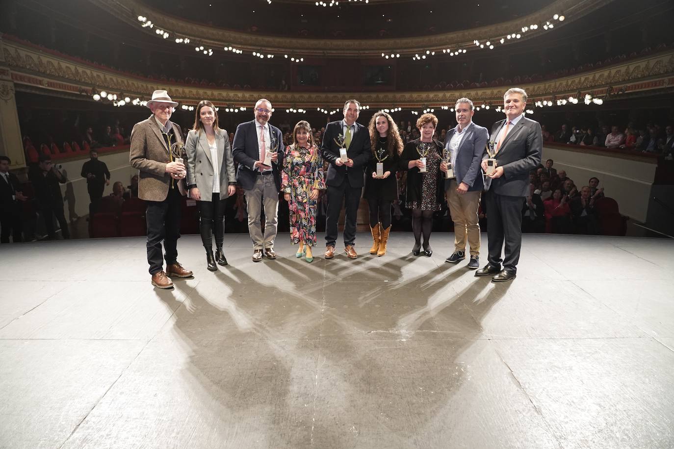 El vicepresidente de la Junta, Juan García Gallardo, y los consejeros de Agricultura y de Empleo, asisten a la entrega de los IX Premios del Campo.