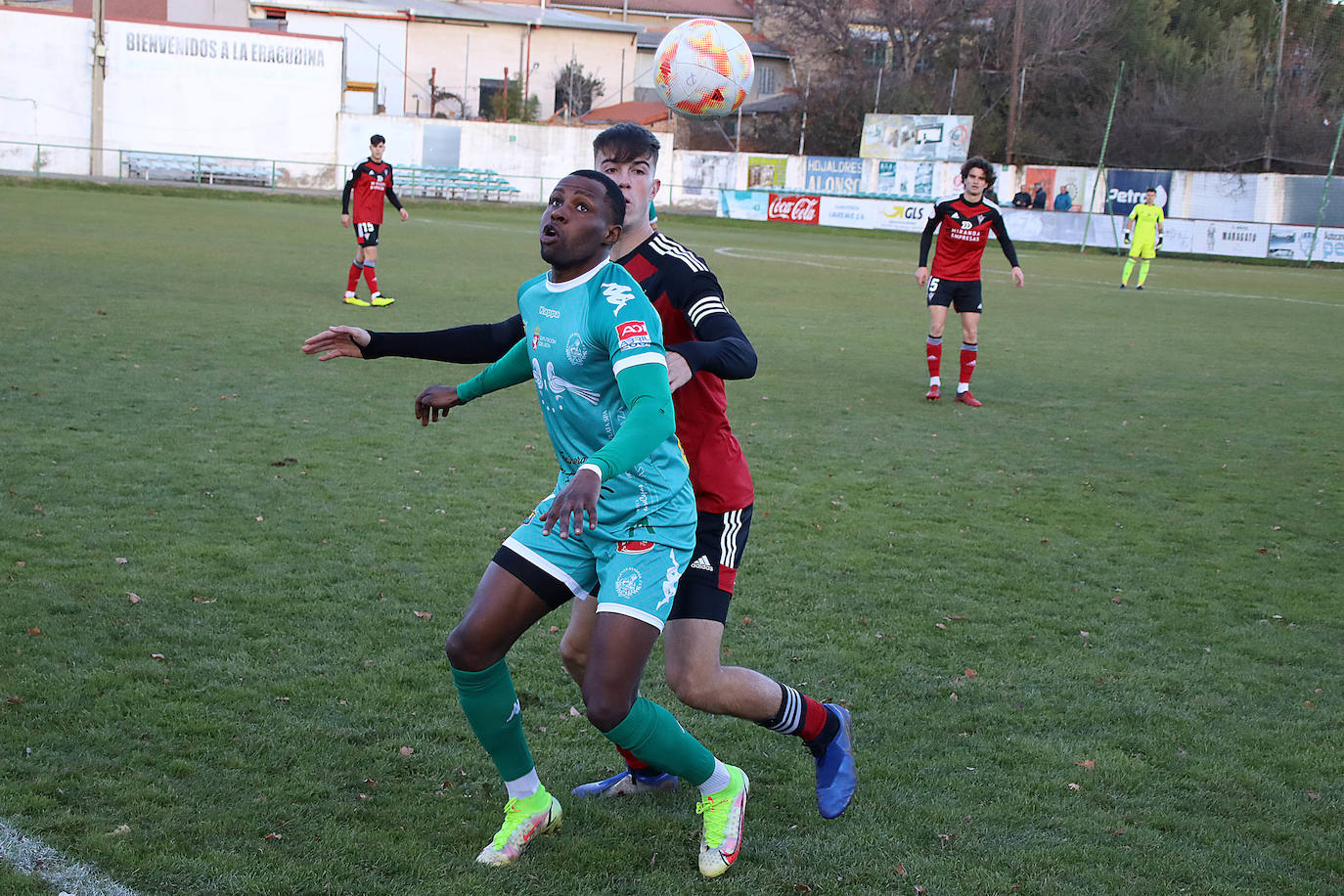 El conjunto astorgano sufre en casa su primera derrota de la temporada