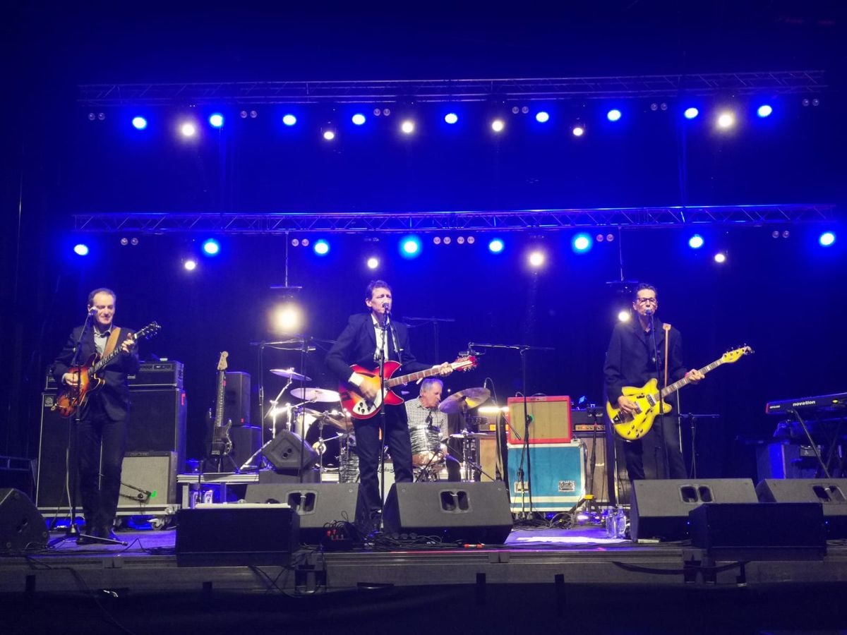 The Warmbabies, The Speedways y The Charlatans se subieron al escenario del Purple Weekend este sábado en la jornada más representativa del festival.
