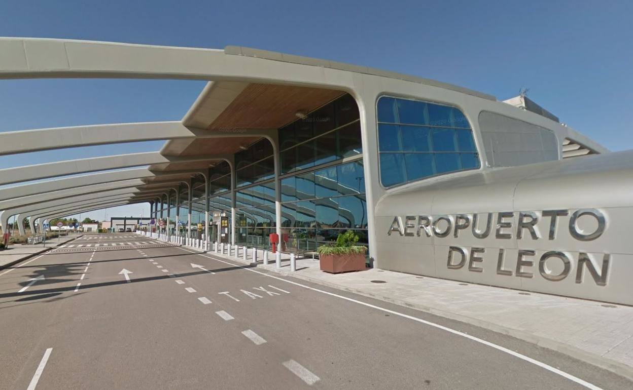 Los pasajeros aumentan un 60% en el aeropuerto de León, que todavía sigue lejos de las cifras prepandemia.