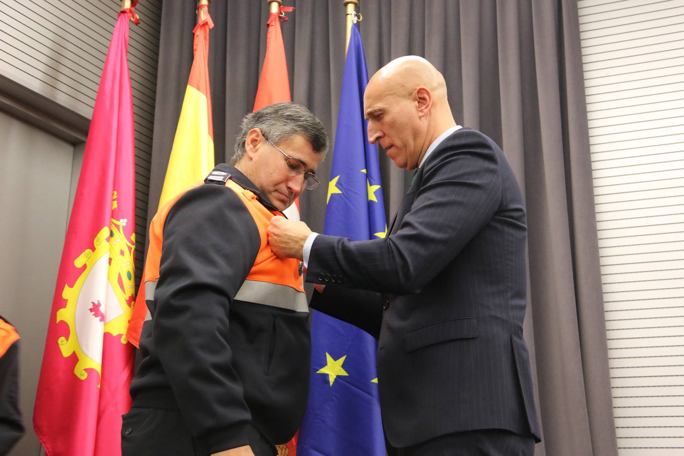 Homenaje del Ayuntamiento de León a los voluntarios de Protección Civil. 