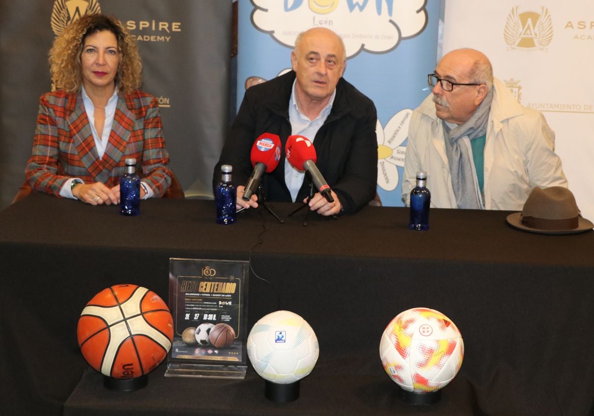 Cultural, Abanca Ademar, Rodríguez Cleba y BF León participan en esta actividad solidaria, con partidos de fútbol-sala, balonmano y baloncesto para recaudar fondos para Amidown