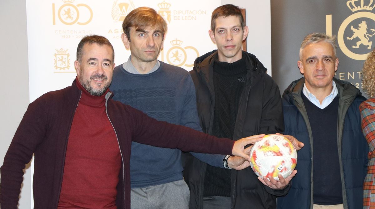 Cultural, Abanca Ademar, Rodríguez Cleba y BF León participan en esta actividad solidaria, con partidos de fútbol-sala, balonmano y baloncesto para recaudar fondos para Amidown