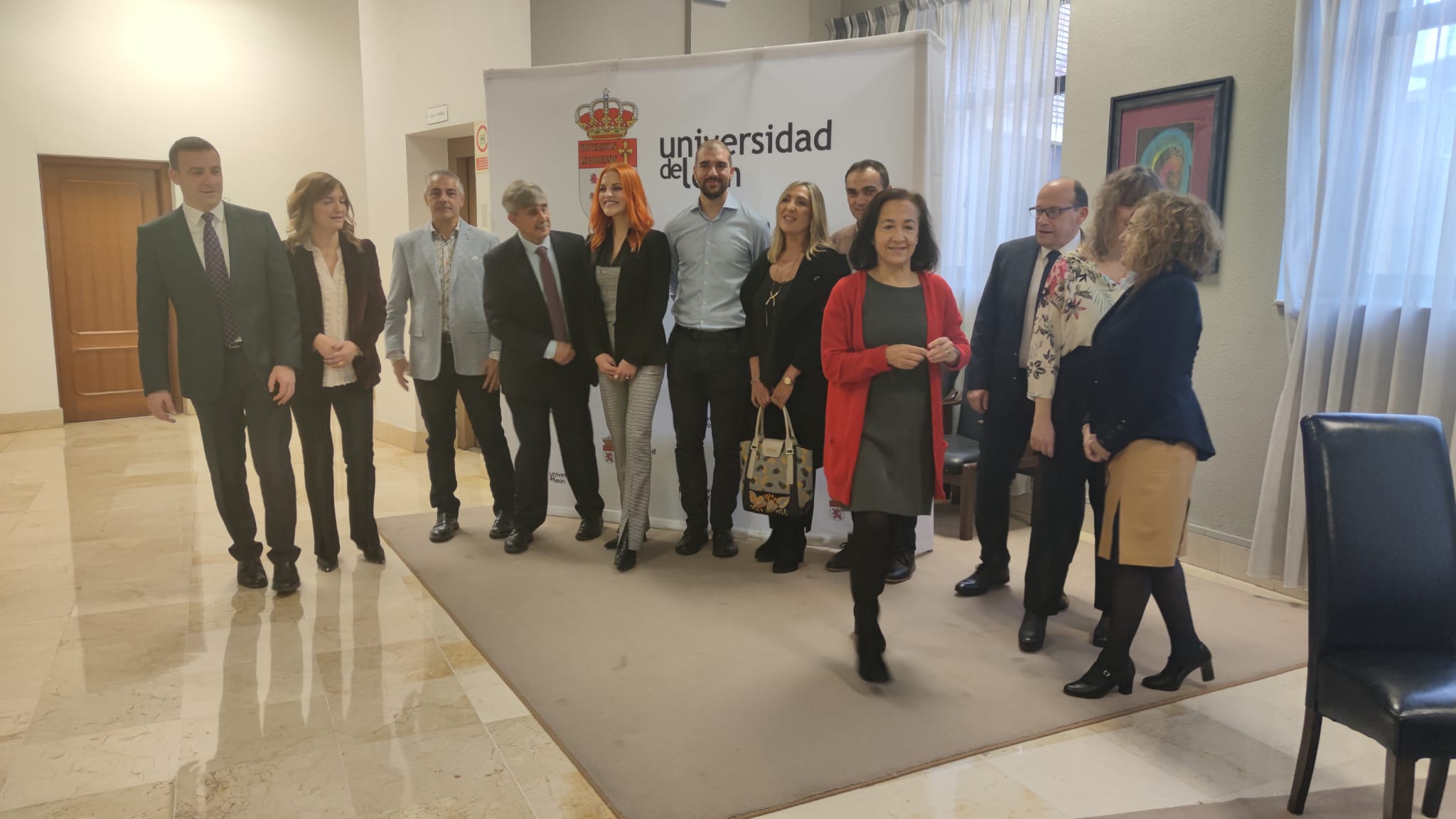 Los astronautas Pablo Álvarez Fernández y Sara García Alonso, recientemente seleccionados por la Agencia Espacial Europea para formar parte de su equipo, regresan a la Universidad de León. 