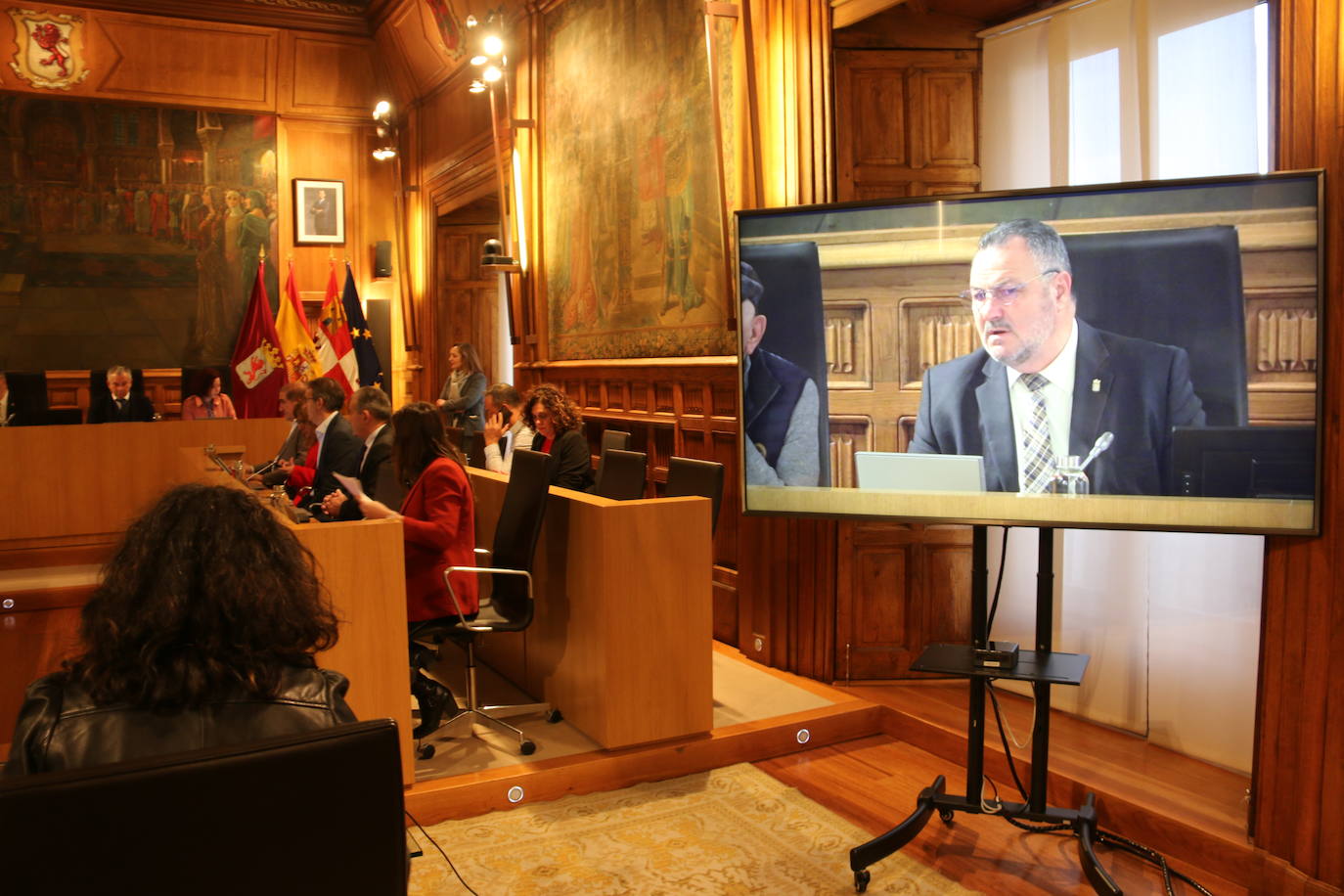 Sesión extraordinaria en la Diputación de León para aprobar el borrador de presupuestos. 