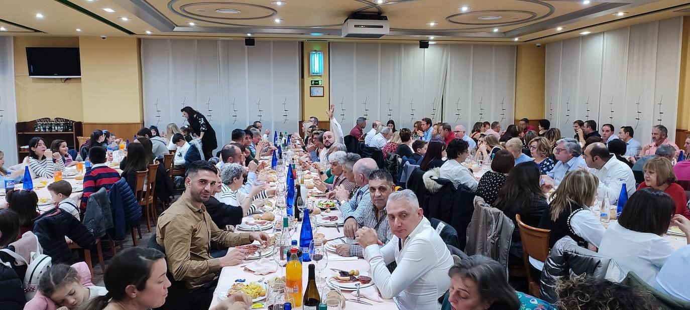 Cena de Navidad de las Asociacion Las Candelas 2022 de Cembranos