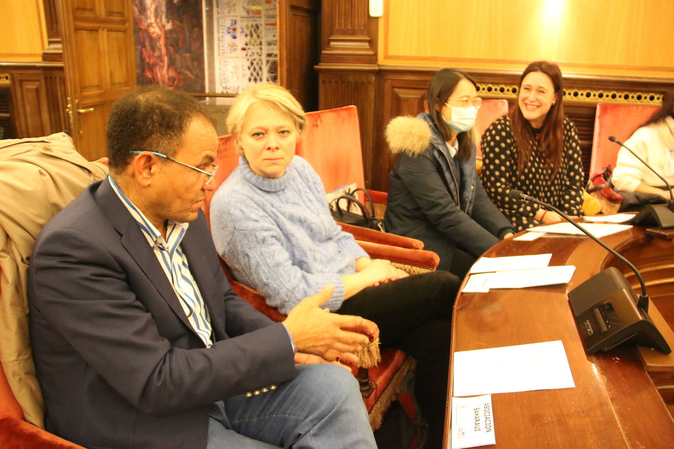 Acto celebrado en el Salón de Plenos del Ayuntamiento de León para conmemorar el Día Internacional del Migrante.