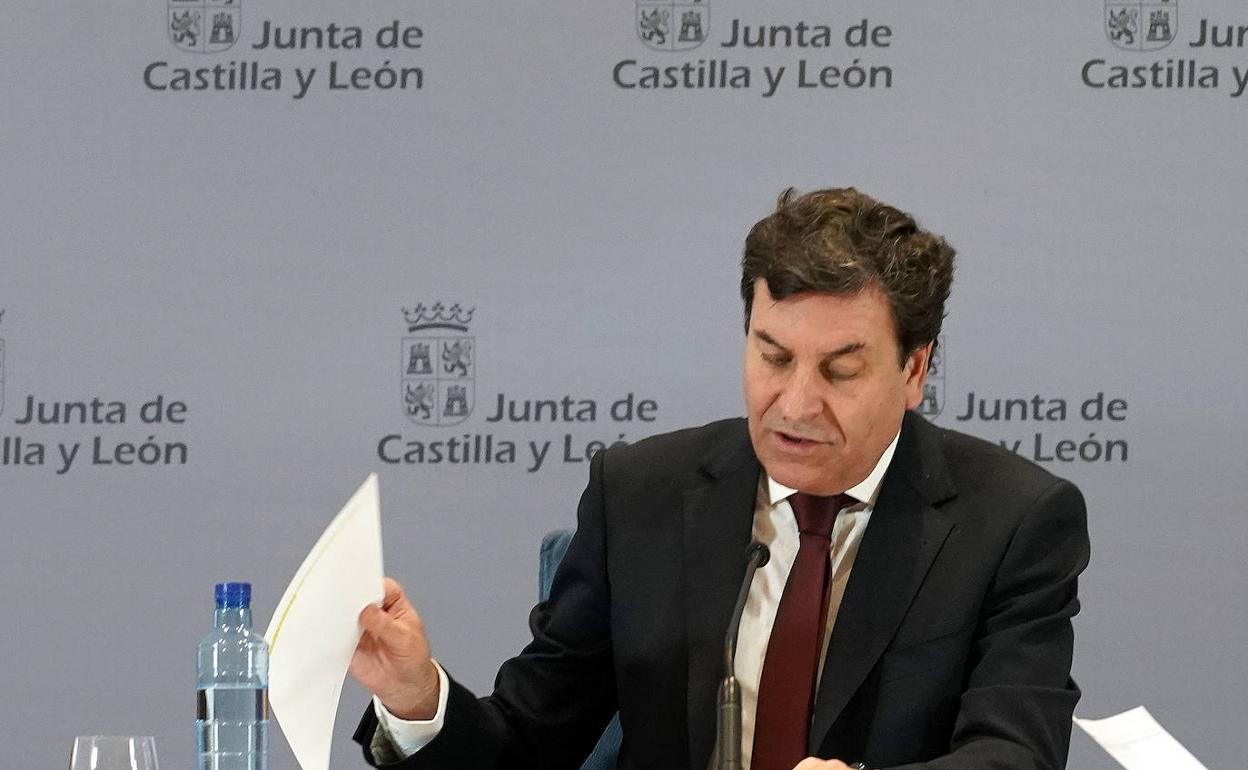 El portavoz de la Junta de Castilla y León, Carlos Fernández Carriedo, en la rueda de prensa posterior al Consejo de Gobierno.