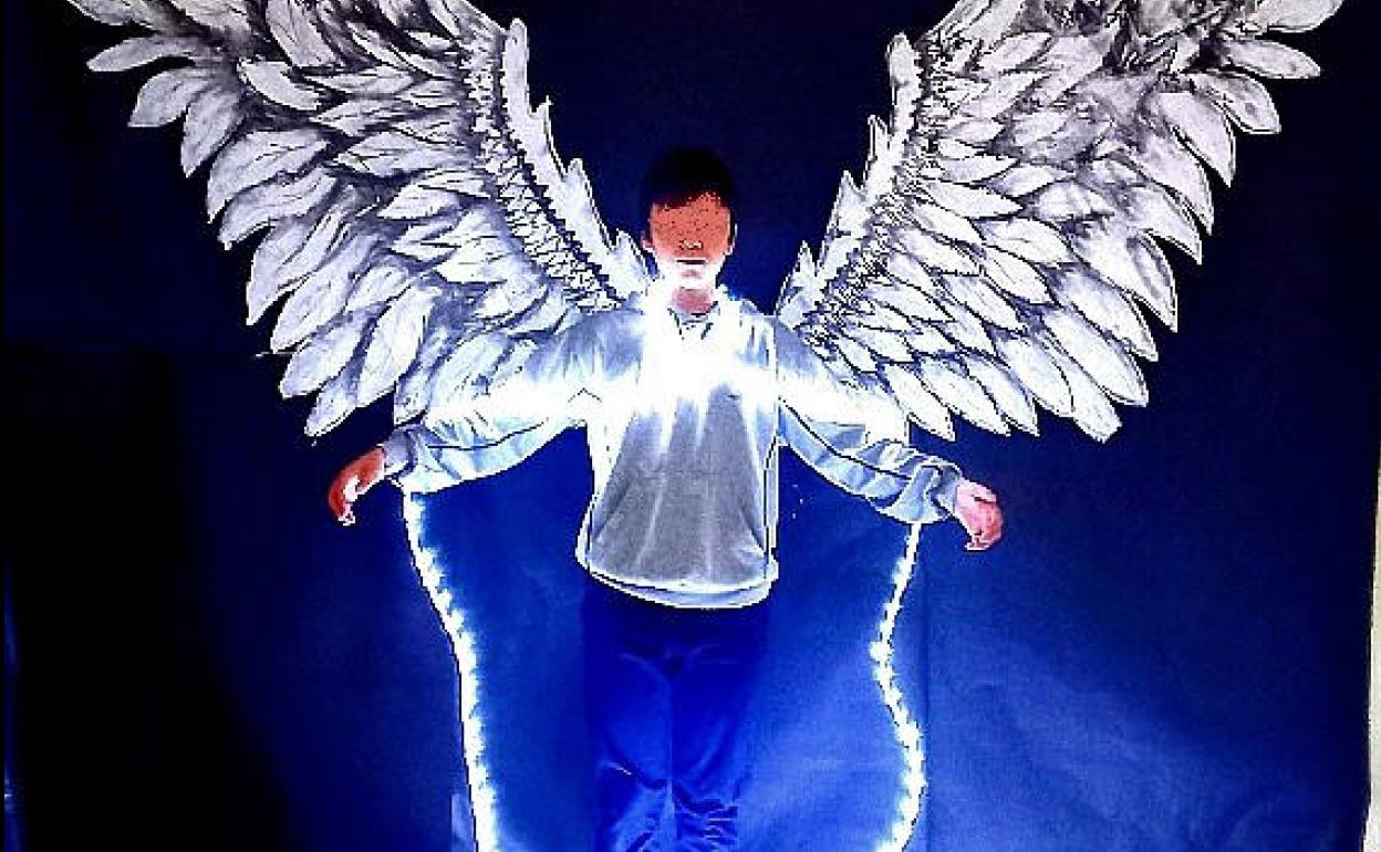 Alumnos de Maristas se convierten en ángeles por un día.