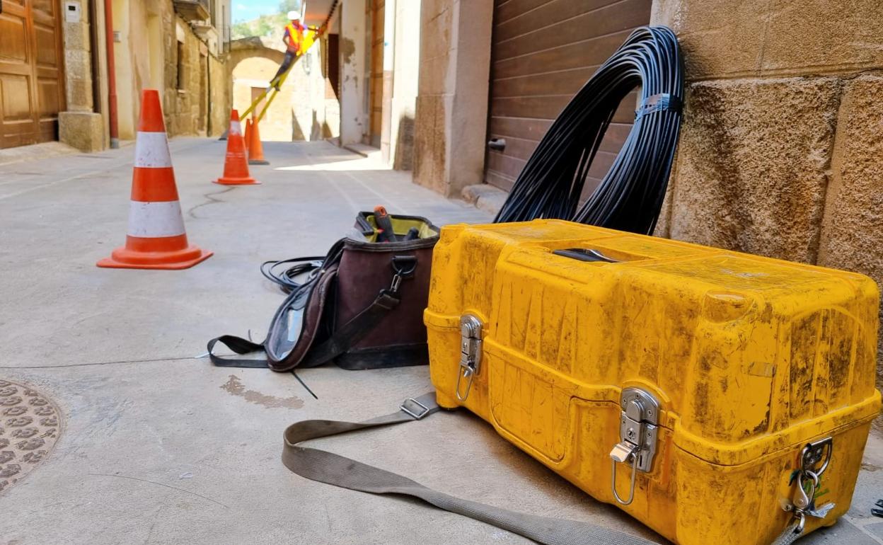 La fibra óptica llega a doce municipios de León.