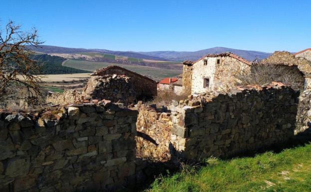 Piden que el Rey se acuerde del «profundo abandono» que sufren algunas zonas en España. 