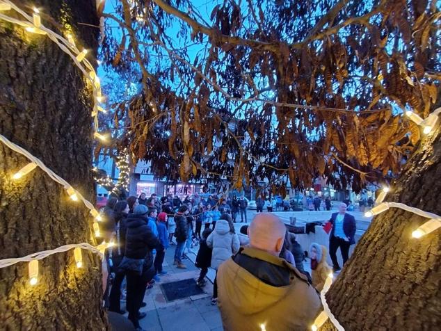 Varios espectáculos en la calle llenan de ilusión e ilusionismo la capital coyantina durante esta semana.