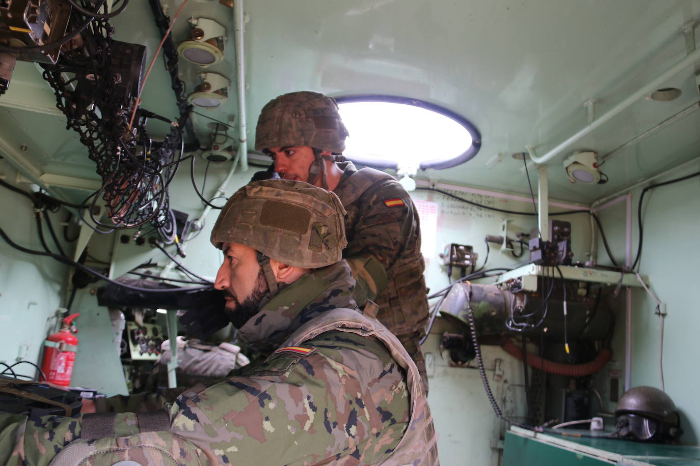 El Mando de Artillería realiza maniobras de fuego simulado en San Andrés del Rabanedo