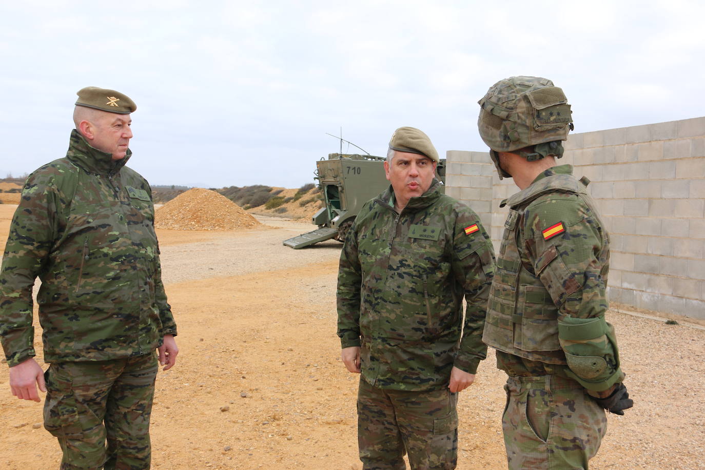 El Mando de Artillería realiza maniobras de fuego simulado en San Andrés del Rabanedo