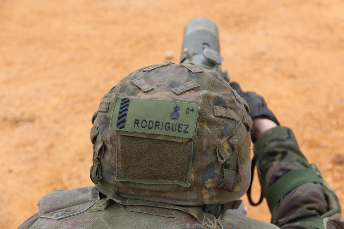 El Mando de Artillería realiza maniobras de fuego simulado en San Andrés del Rabanedo