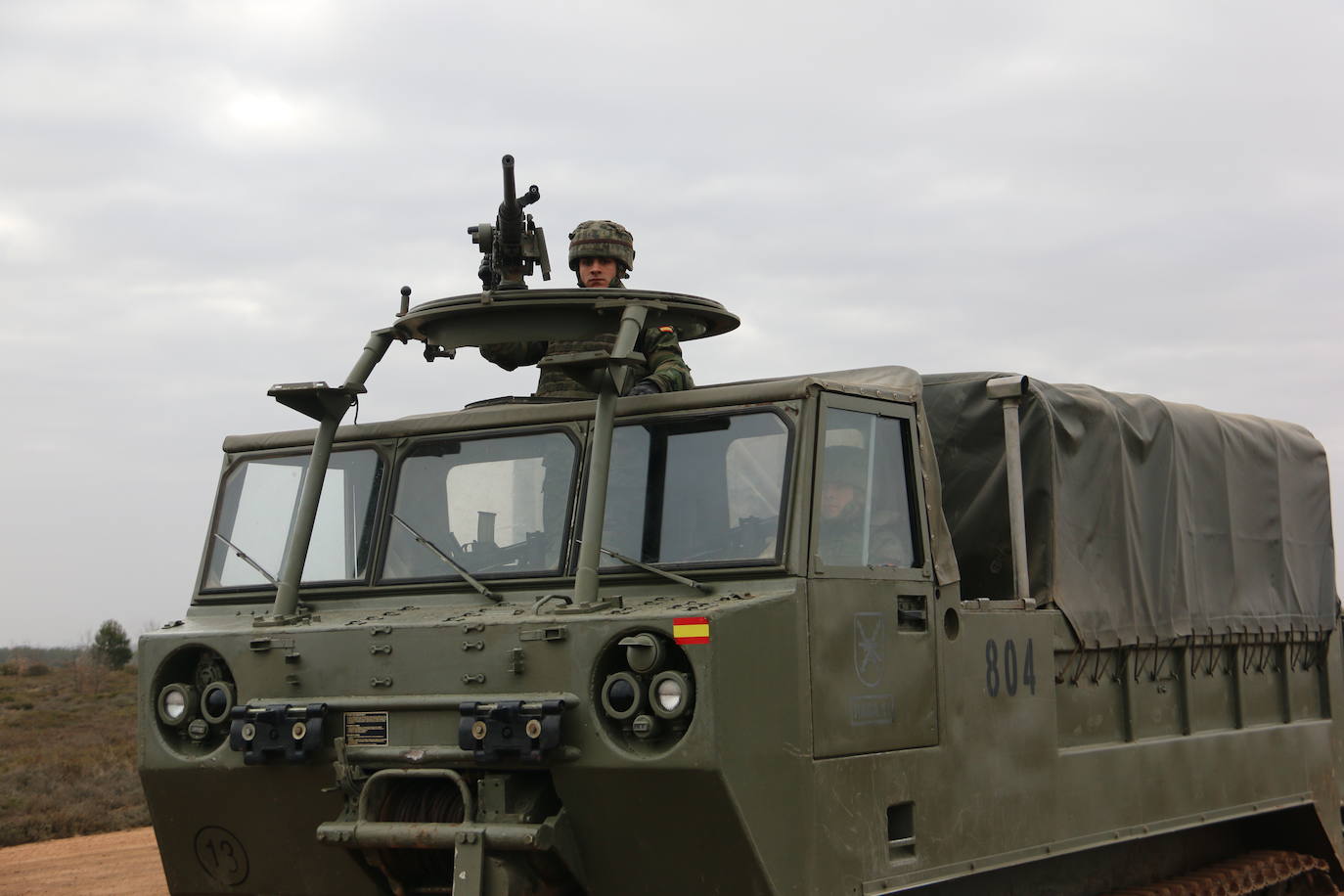 El Mando de Artillería realiza maniobras de fuego simulado en San Andrés del Rabanedo