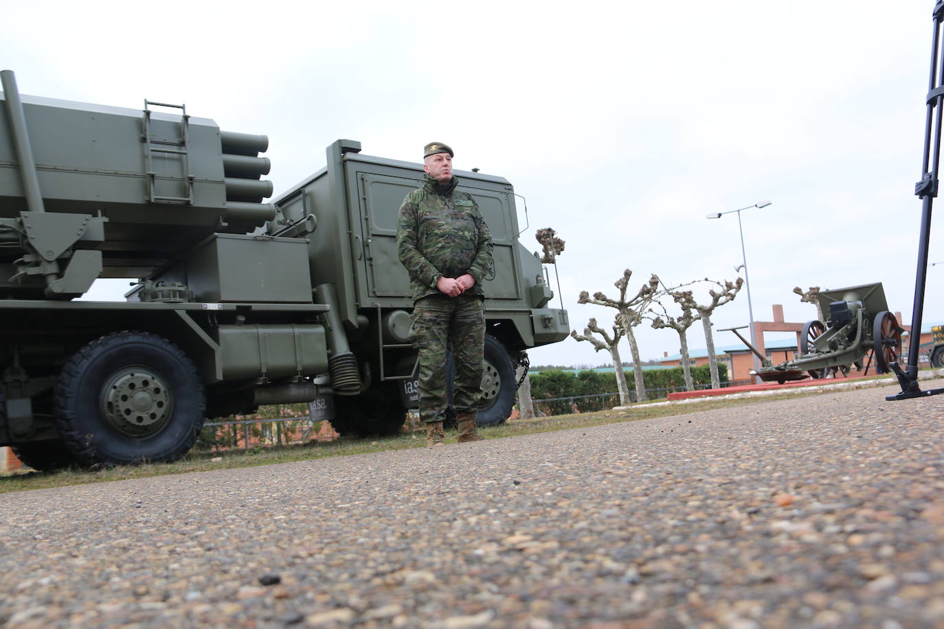 El Mando de Artillería realiza maniobras de fuego simulado en San Andrés del Rabanedo