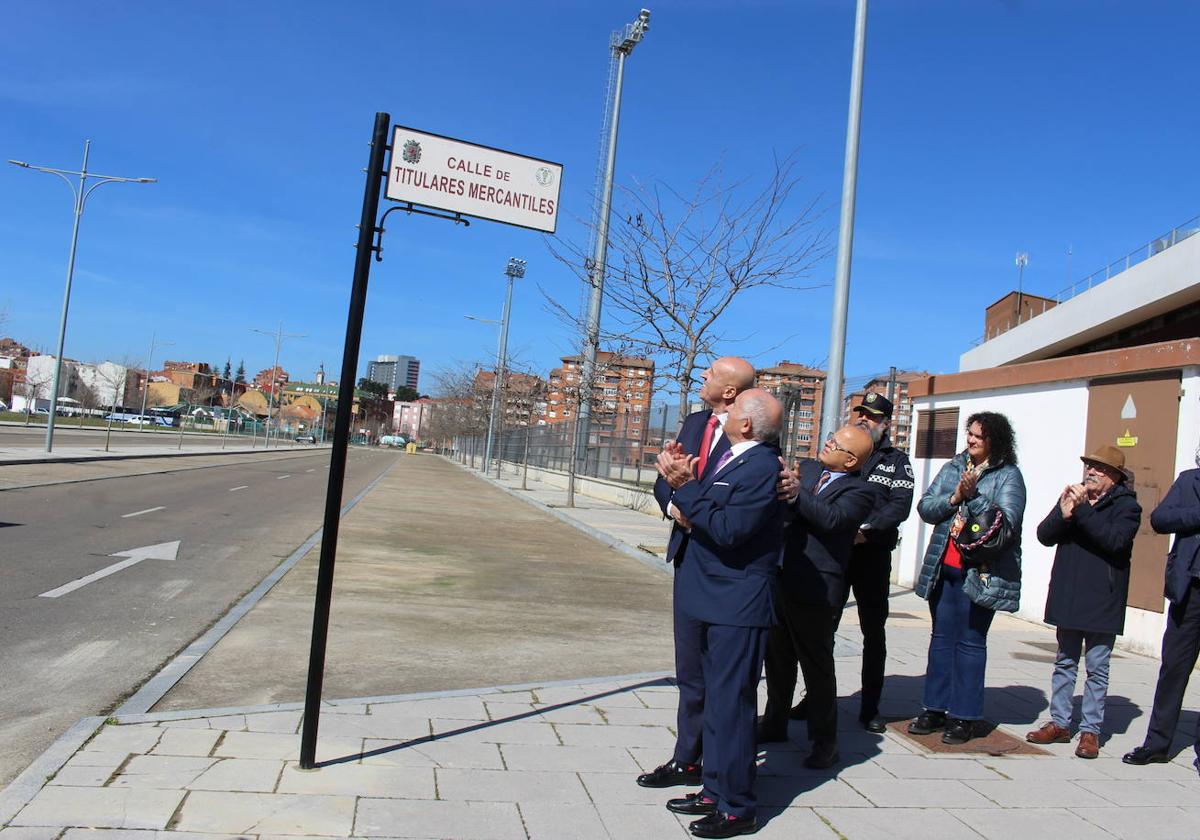 El Ayuntamiento de León dedica una calle a losTitulares Mercantiles