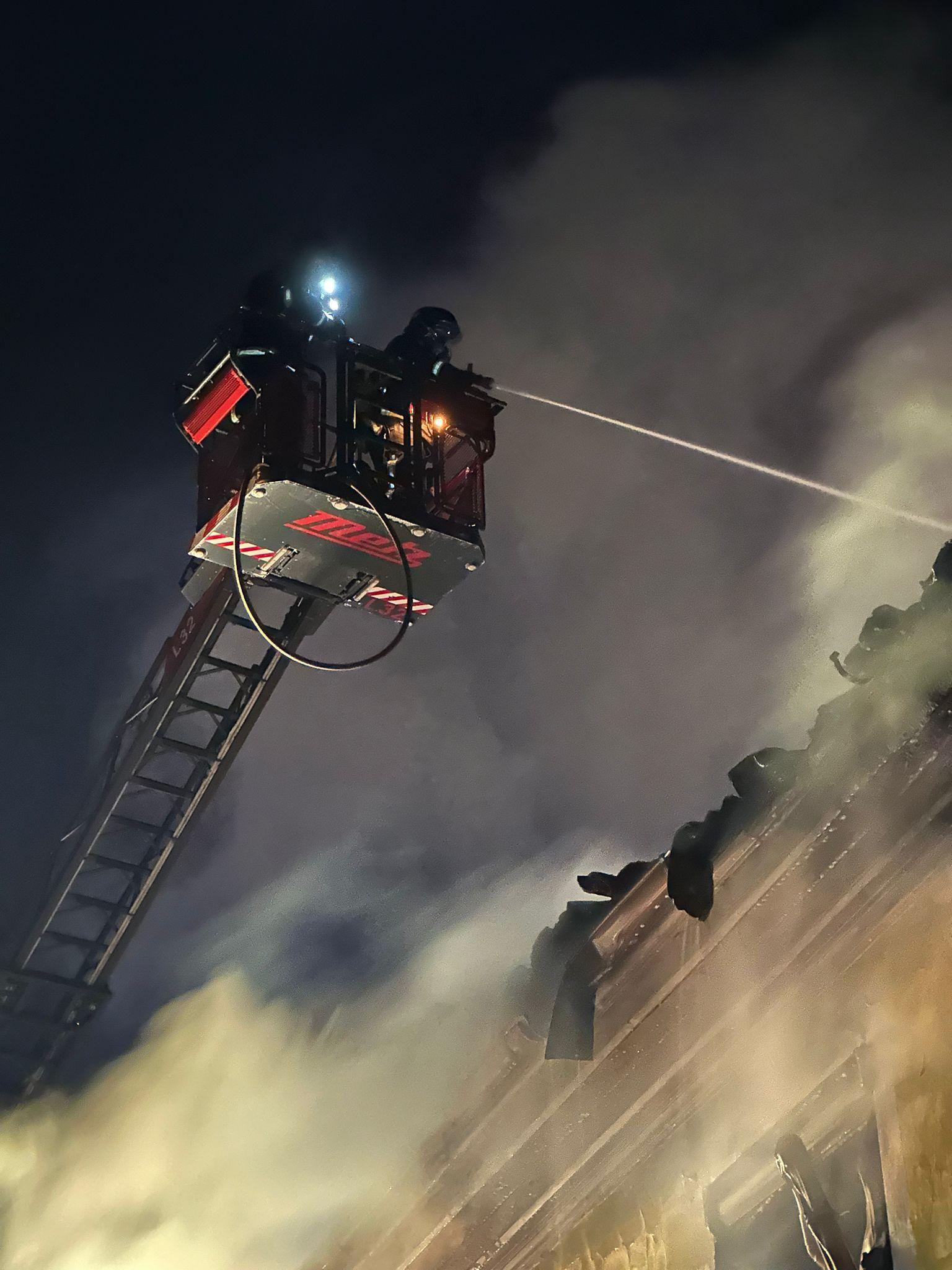 Incendio en una vivienda abandonada en la calle Alfonso el Justiciero de León