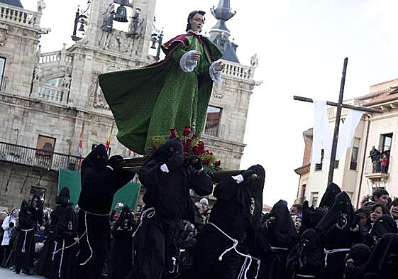 Como novedad, la imagen de San Juanín participará en la procesión del Martes Santo.