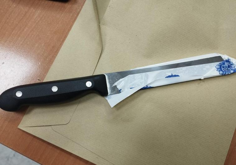 Cuchillo de 18 centímetros empleado por el agresor para amenazar a la víctima.