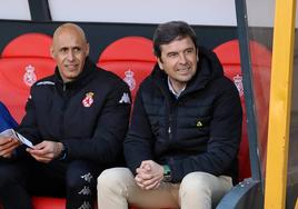 Eduardo Docampo en el banquillo de la Cultural momentos previos al inicio del partido ante el Deportivo de La Coruña.