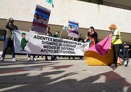 Los trabajadores del operativo de incendios forestales se movilizan por el futuro decreto, convocados por CSIF, UGT, CCOO y Uscal.