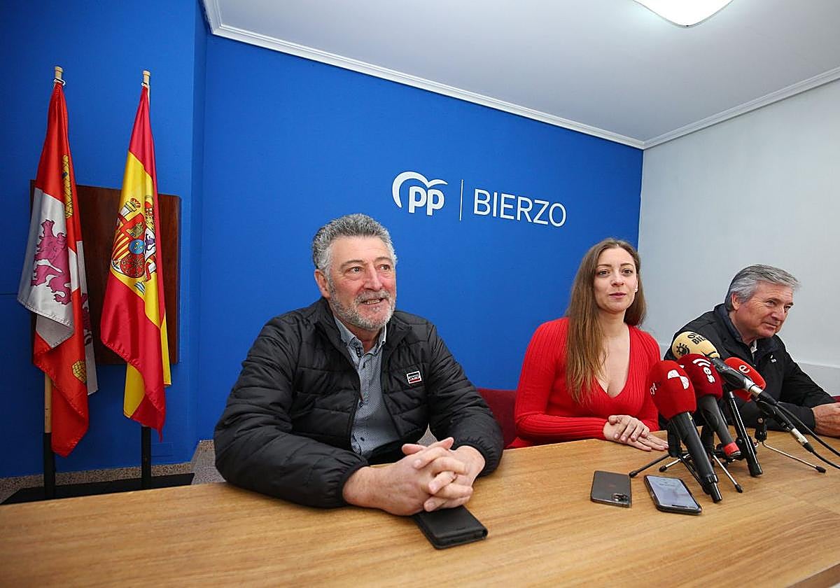 Ángel Calvo deja la política