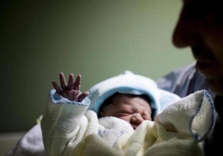La Bañeza incrementa un 70% las ayudas a la natalidad con una inversión de 26.000 euros