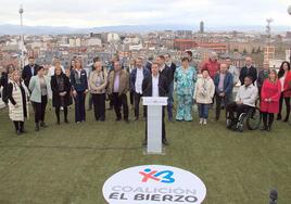 El candidato de Coalición por El Bierzo a la Alcaldía de Ponferrada, Iván Alonso, presenta la lista que le acompañará para las elecciones municipales del próximo 28 de mayo