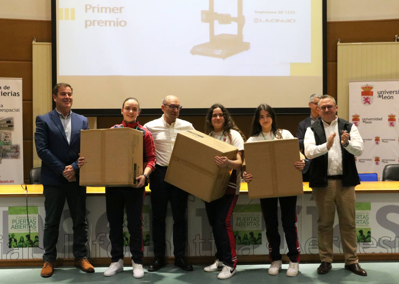 La ULE entrega los premios de la I Olimpiada de Ingeniería Industrial