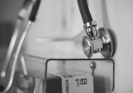 Un estetoscopio en una imagen de archivo.